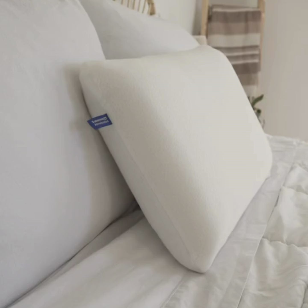 Cargar video: <p><span class="metafield-multi_line_text_field">SOPORTE REAL<br />
Aurora sostiene tu cuello y libera tus tensiones. Ni muy firme, ni muy blanda. Es justa.</span></p>